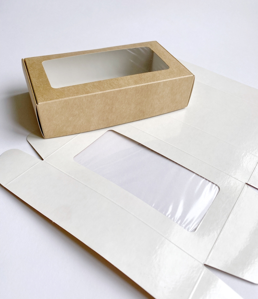 Коробка с окном 16х9х4 см, бежевая, самосборная, крафт картон   