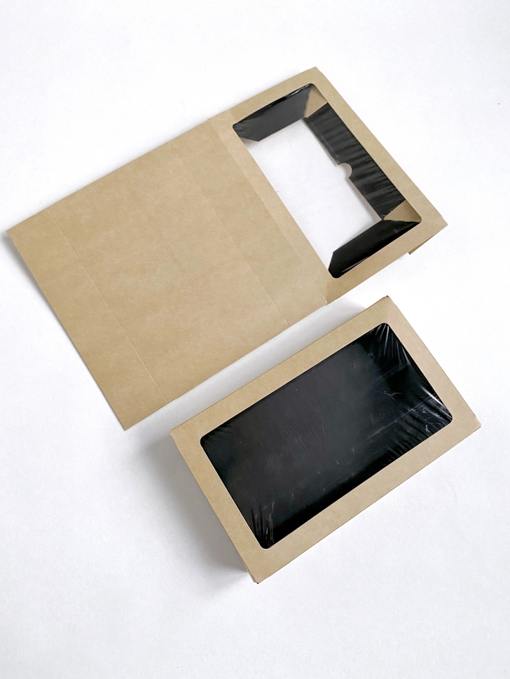 Коробка с окном, 20х12х4 см., черная