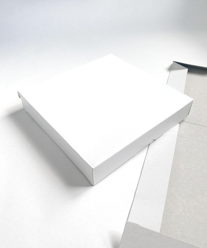 Коробка для пирожного 22,5х22,5х4,2 см., белая 