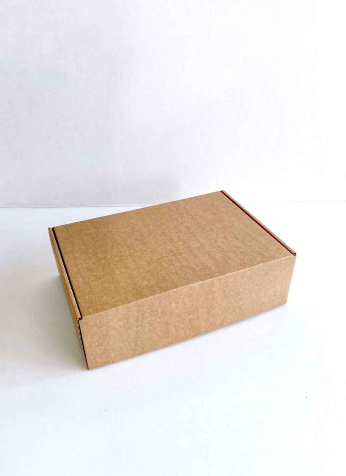 Коробка 37х26х12 см, бурая, самосборная, микрогофрокартон