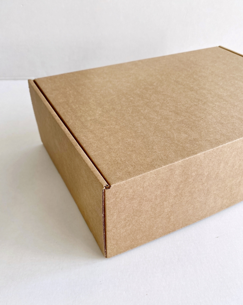Коробка из гофоркартона, 37х26х12 см. 