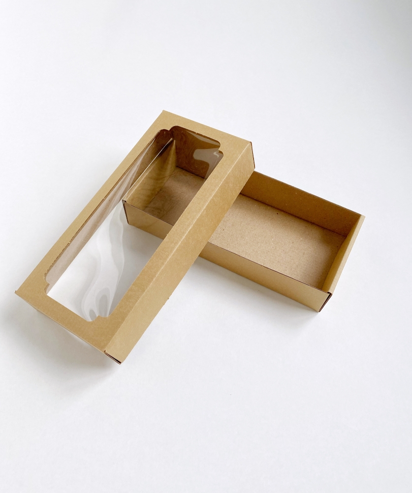 Коробка с окном 24х11,5х4,5 см.