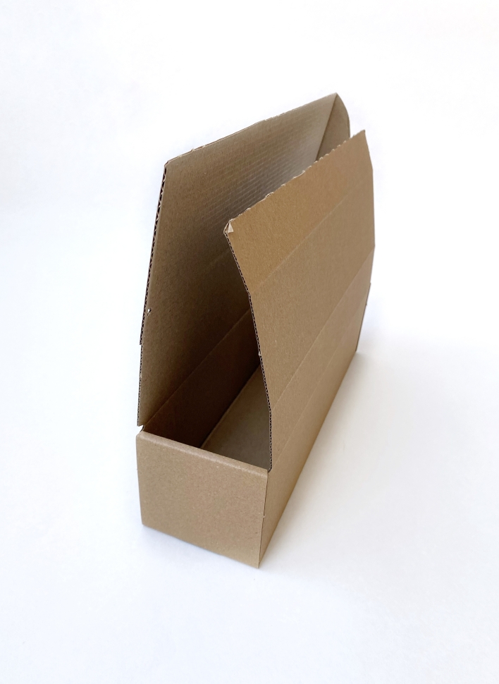Коробка из гофрокартона, 24х7х4х7 см.