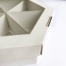 Коробка крышка+дно с разделителями 22х22х6 см., белая