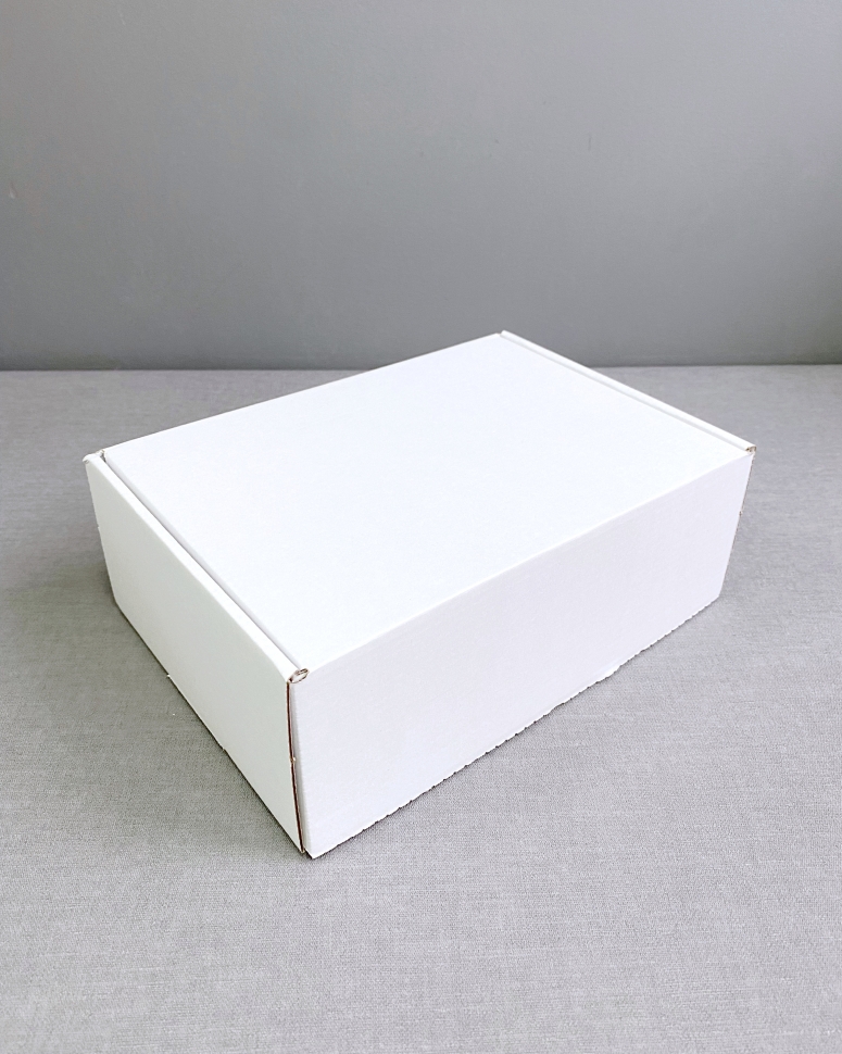 Коробка 22х16х8 см, белая, самосборная, микрогофрокартон