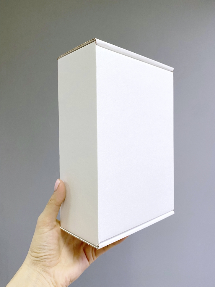 Коробка из гофрокартона, 22х16х8 см. белая