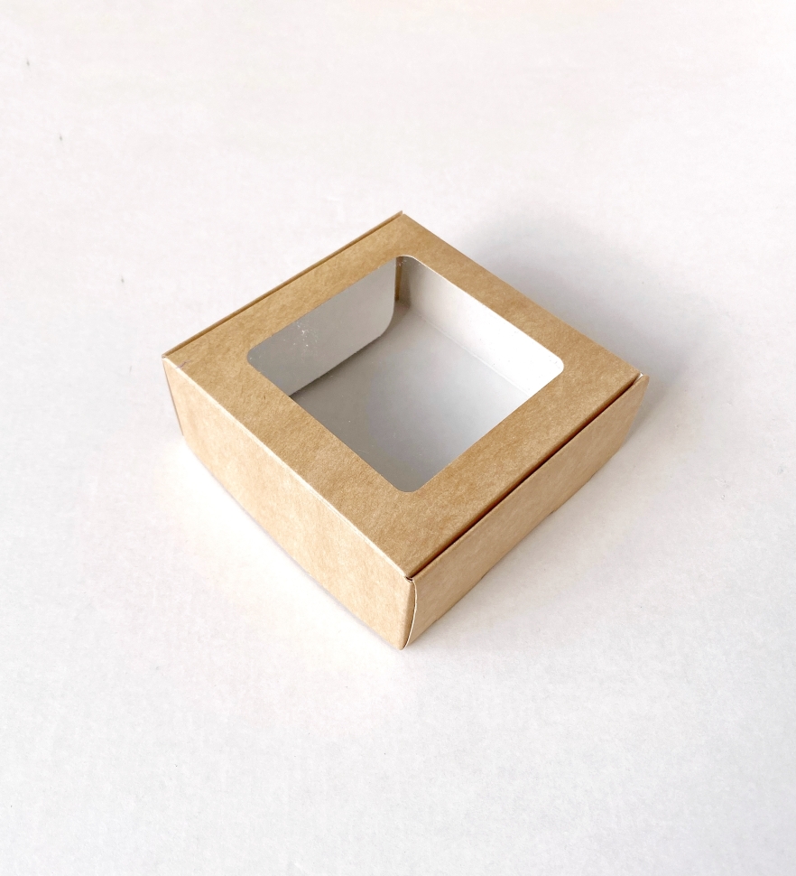 Коробка с окном 11х11х4,5 см, бежевая, самосборная, крафт картон  