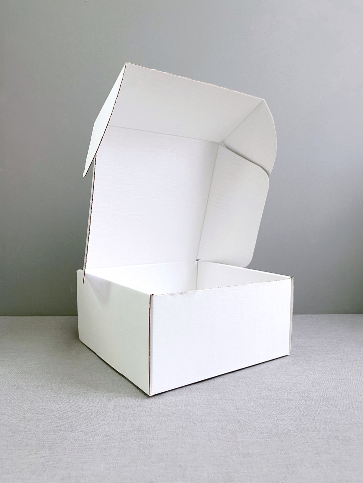 Коробка 20х20х10 см, белая, самосборная, микрогофрокартон