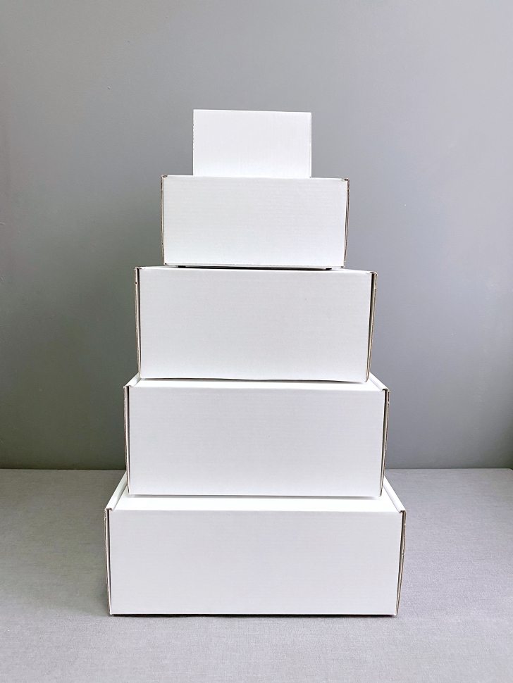 Коробка 20х20х10 см, белая, самосборная, микрогофрокартон