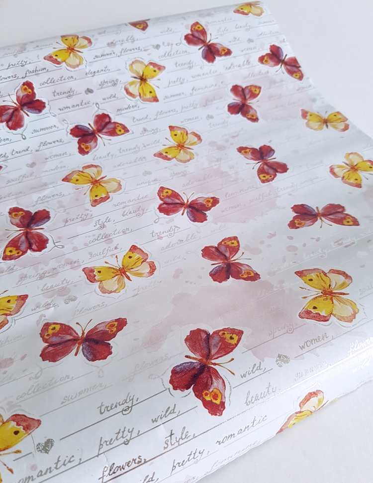  Упаковочная бумага металл. Бабочки, лист 100х68 см.